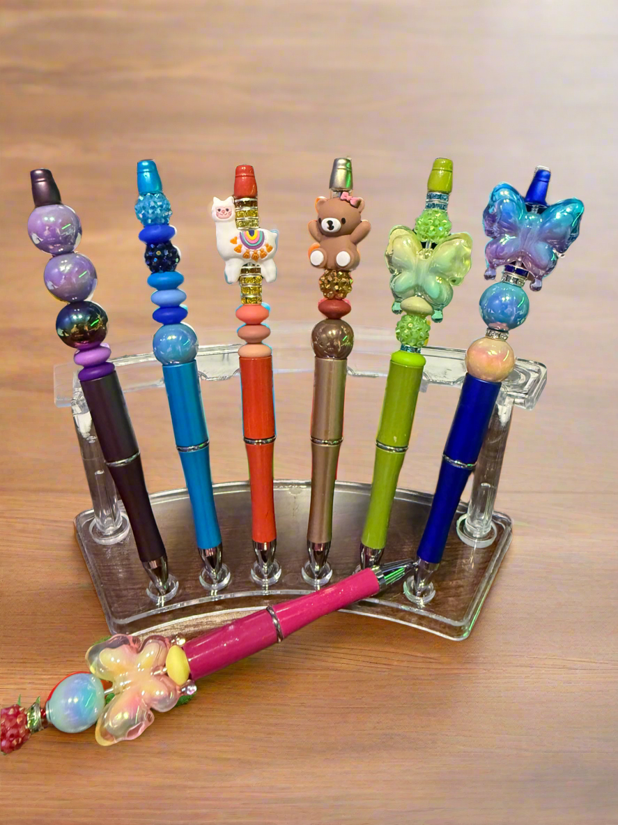 Multicolor pens with beans