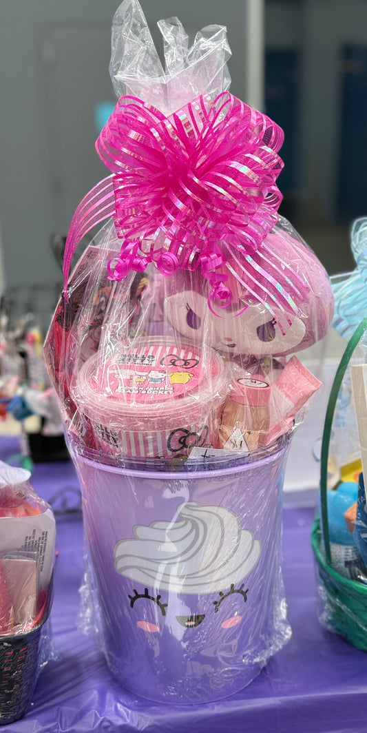 Hello Kitty garbage pill basket