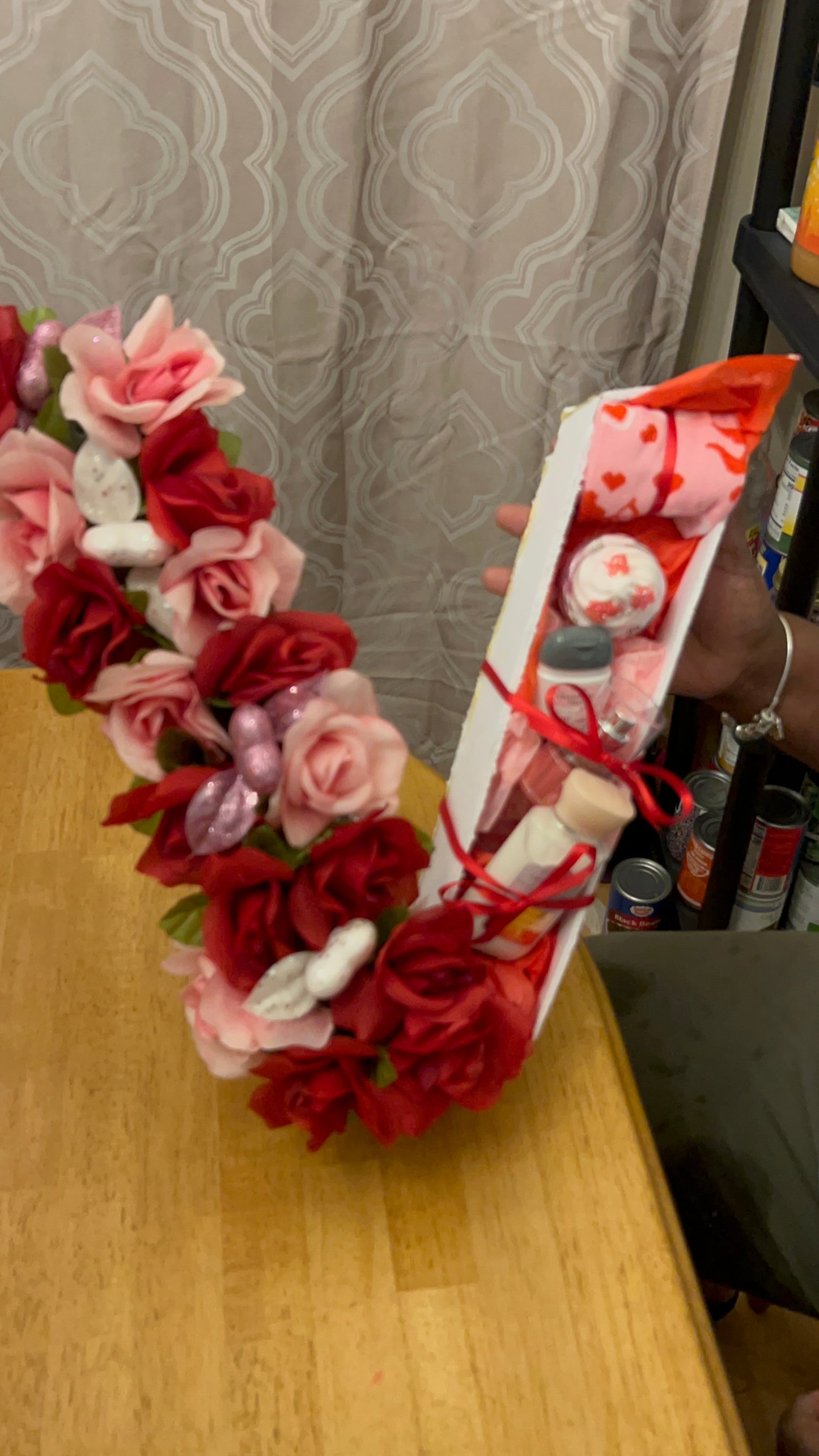￼ V shaped bouquet