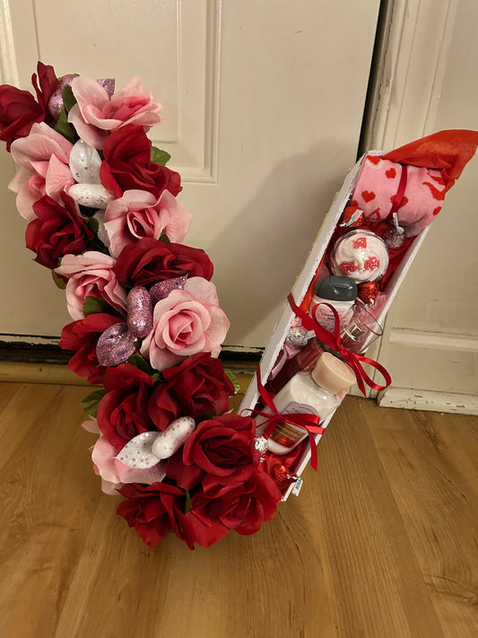 ￼ V shaped bouquet
